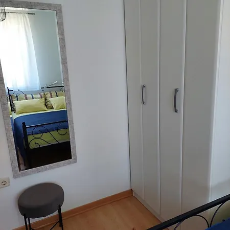 Holiday home 3559-1 For 6 People In