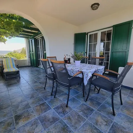 Holiday home 3559-1 For 6 People In