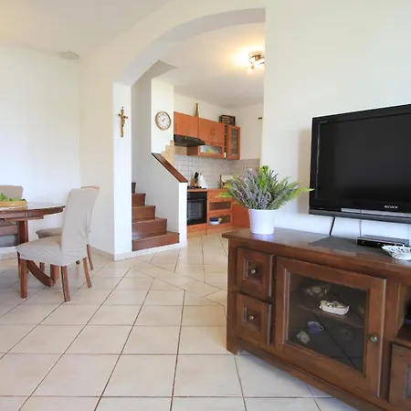 Hébergement de vacances 3559-1 For 6 People In Veli Rat