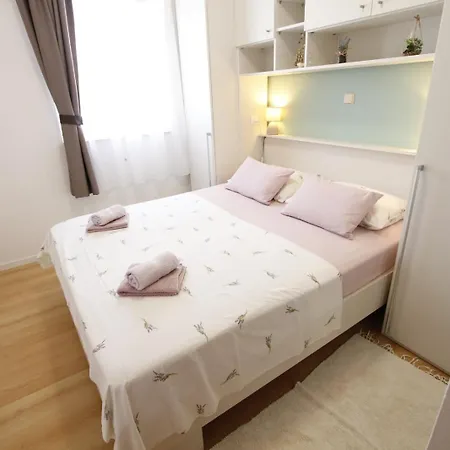 Feriehus 3559-1 For 6 People In Veli Rat
